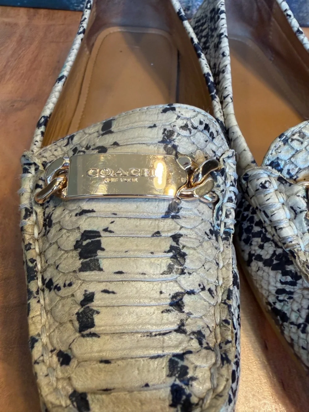Coach Old Money Y2K Exotic Luxe Snakeskin Print Leather Loafers Gold 7.5B (VGUC)